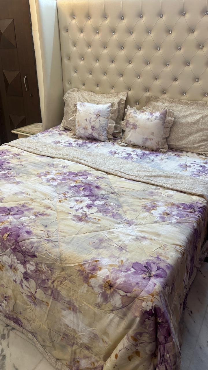 Digital Print Reversible Comforter Set – 6 Pieces