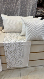 Premium Floral & Stripe 100% Pure Cotton Super King Size Bedsheet Set with Quilted Pillow & Cushion Covers